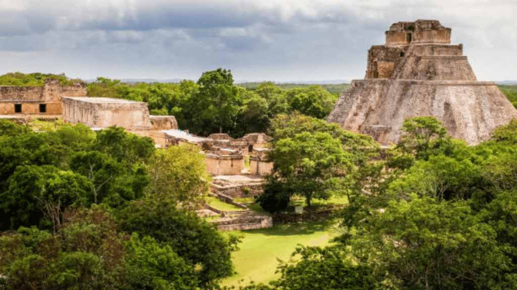 Mérida Mexico Travel Guide 2026: Things to Do, Attractions, Safety Tips, and Local Experiences 1000260352